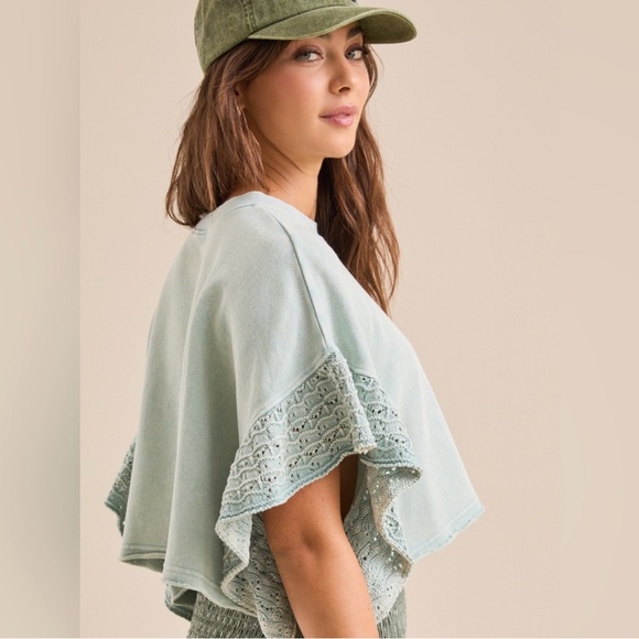 1901. ALTAR’D STATE Kaia Crochet Flutter sleeve top in Green Sz XS NWOT $58 - Picture 2 of 7